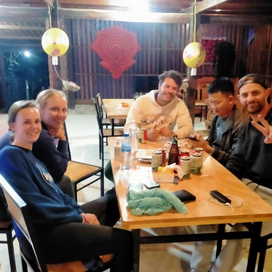 Du Gia Homestay Friendly Làng Cac Buitenkant foto