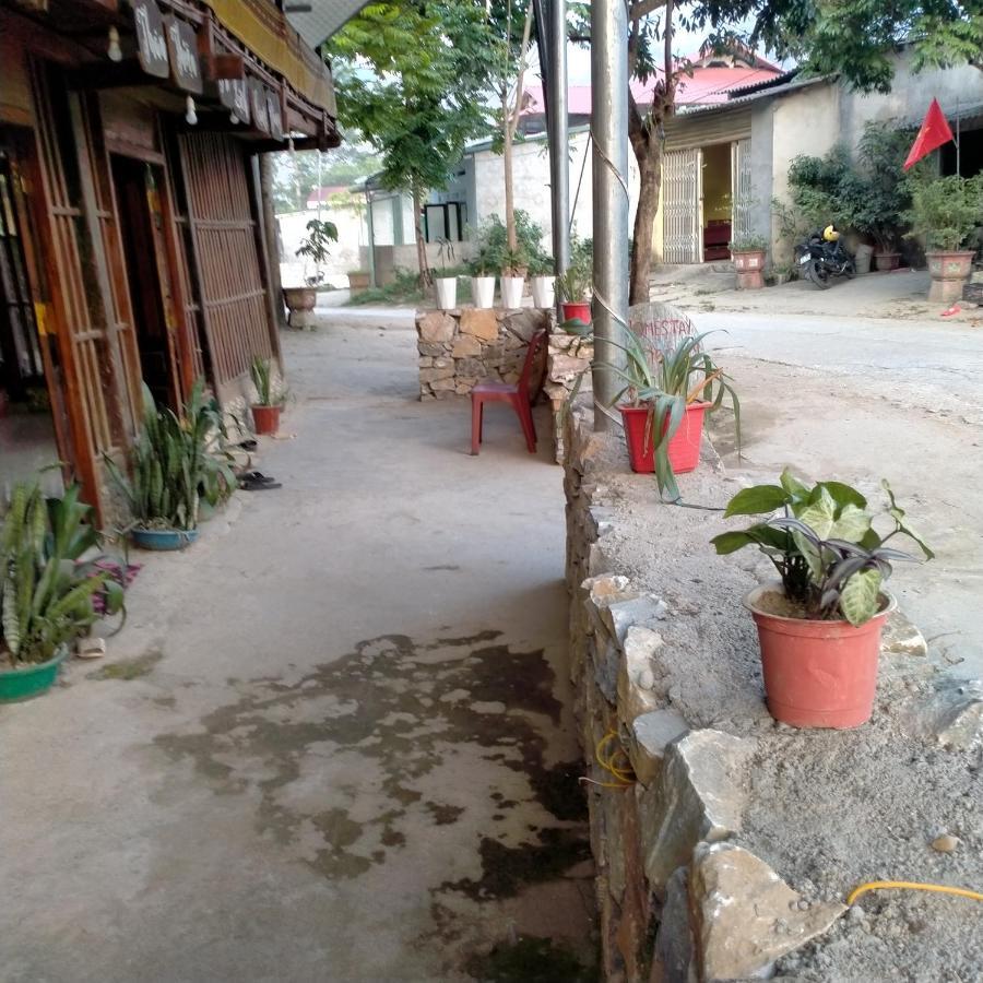 Du Gia Homestay Friendly Làng Cac Buitenkant foto